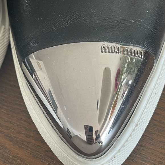 Miu Miu
Metal-Toe Leather Skate Shoes 40.5 - Picture 8 of 11